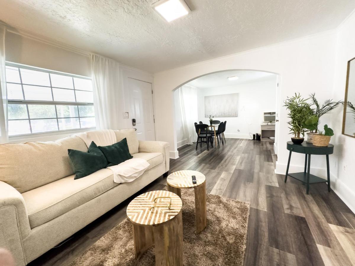 Вилла 2B1B Stylish Little House W Shared Pool 511 Клируотер Экстерьер фото